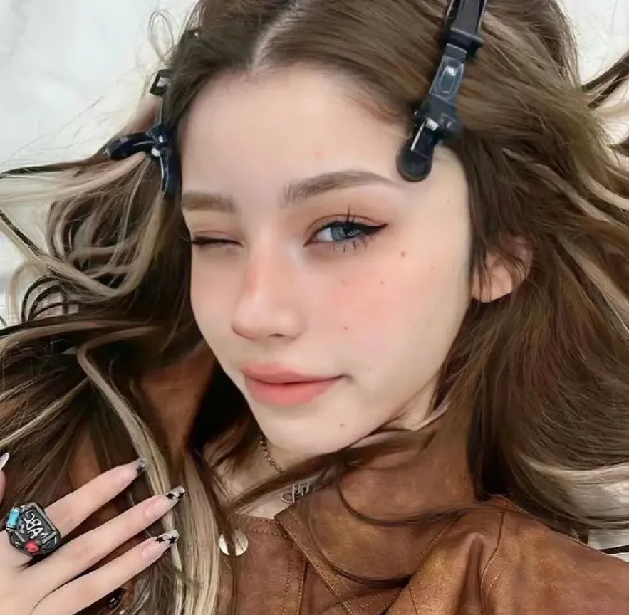 羞答答的铁男